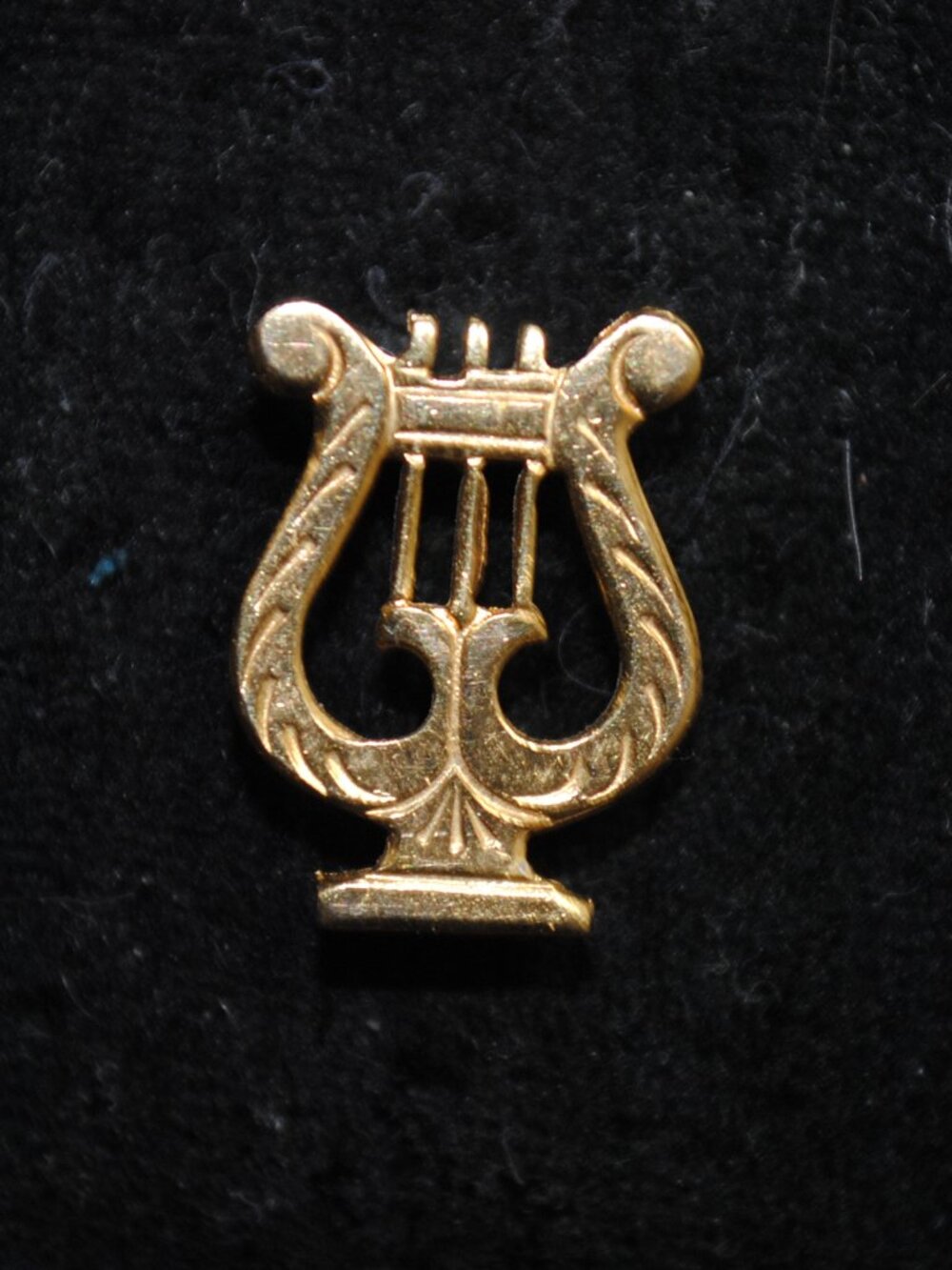Antique / Vintage Tiny Golden Engraved Lyre Pin / Brooch